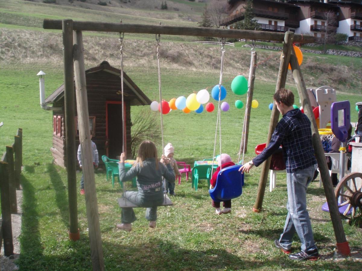 Hotel Garni Soreie Pozza di Fassa Kültér fotó