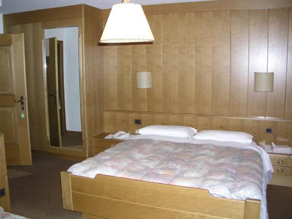 Hotel Garni Soreie Pozza di Fassa Kültér fotó