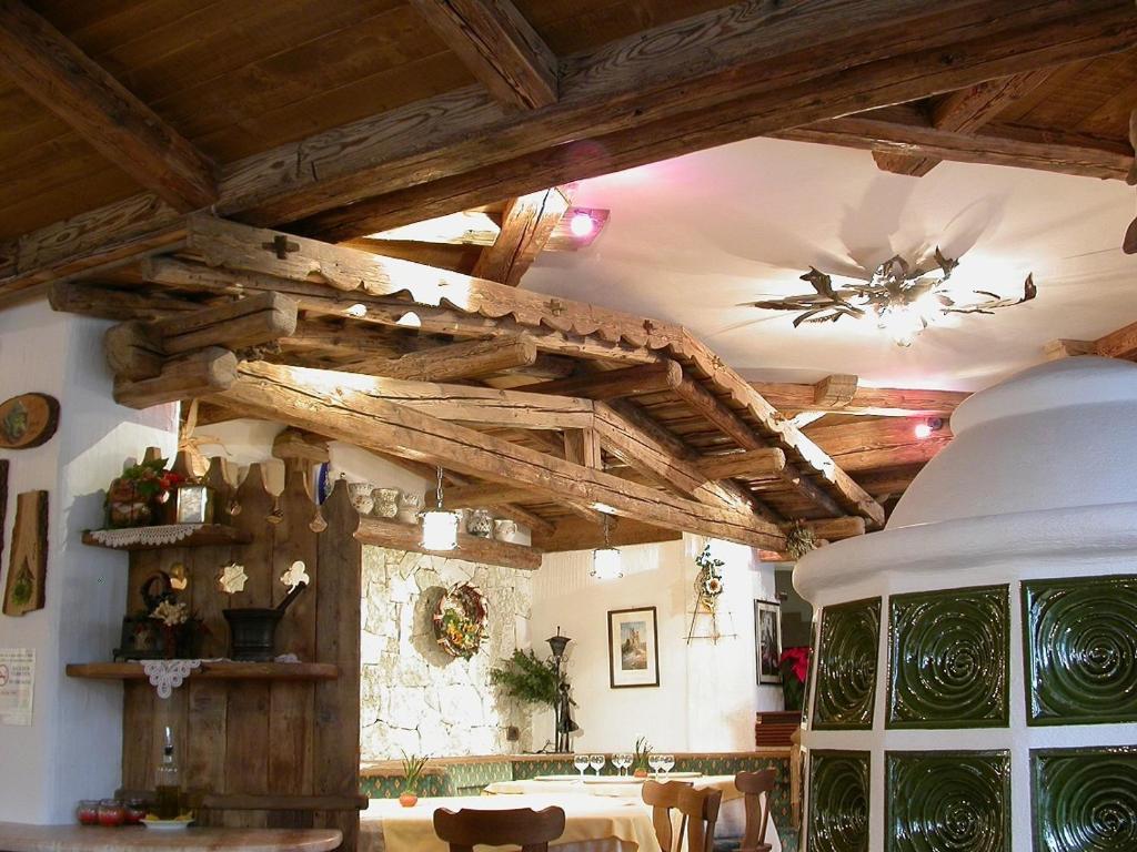 Hotel Garni Soreie Pozza di Fassa Kültér fotó